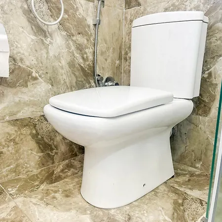 595 Apartament *