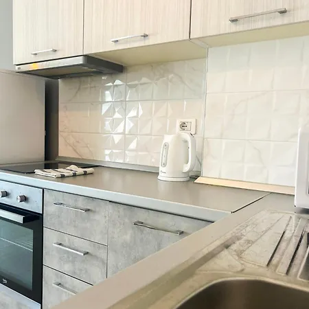 595 Apartament