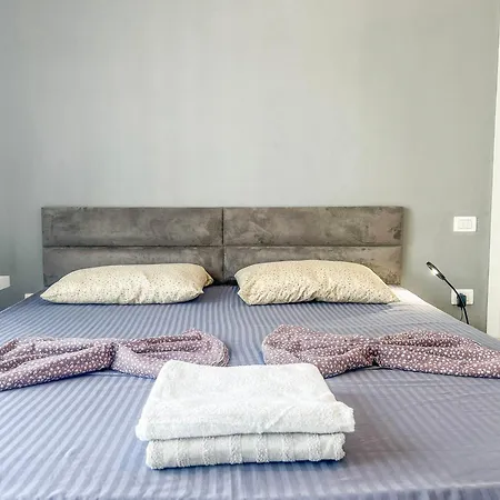 Golem 595 * Golem (Tirana)
